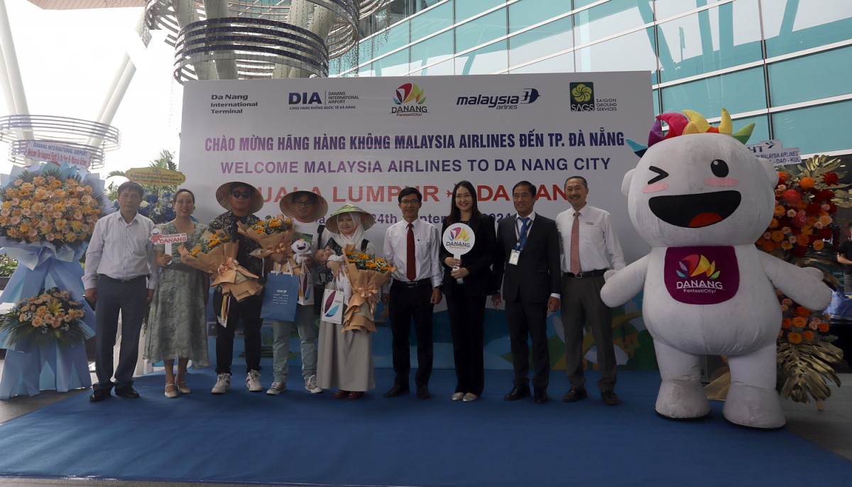 Malaysia Airlines launches first flight to Da Nang